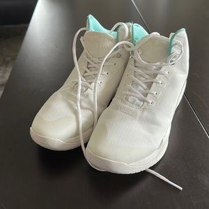 Women’s Basketball Shoes Moolah Phantom 1